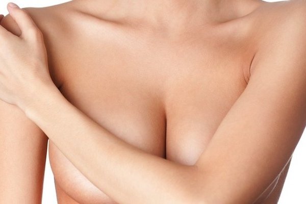 Προϊόντα υγείας του μαστού για μια υγιή διεύρυνση του μαστού